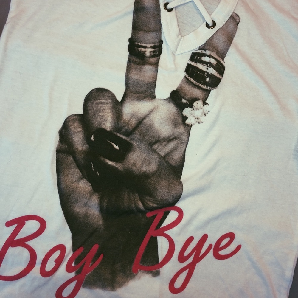 Graphic tee